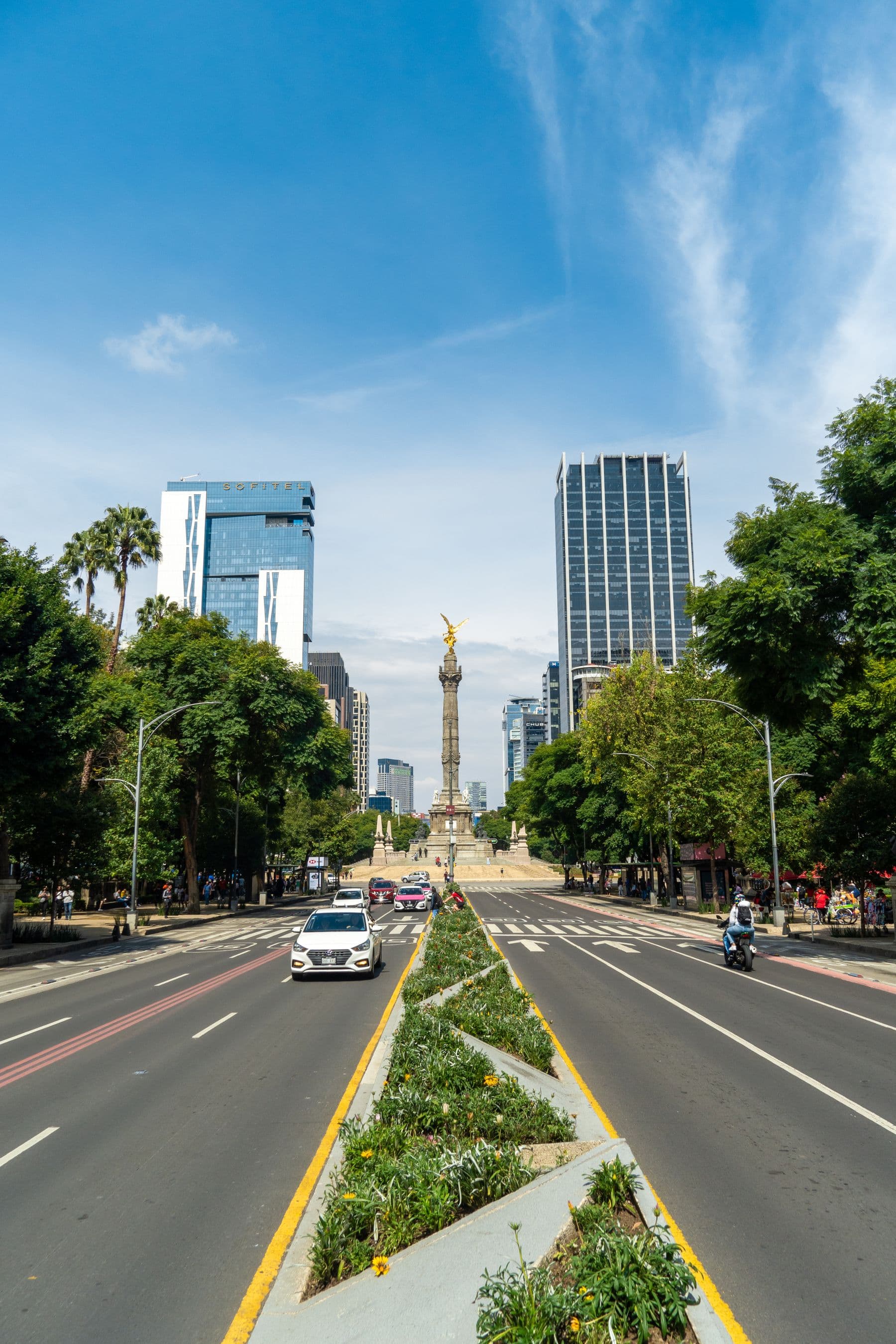 Paseo de la Reforma in Mexico City with the Angel of Independence